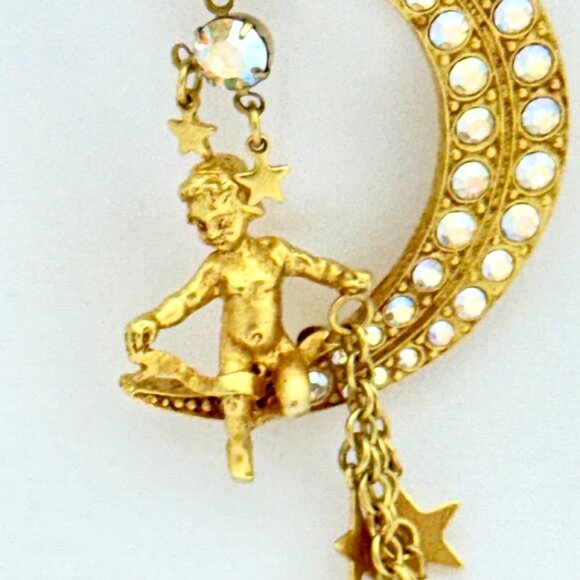 Vintage Kirk's Folly Crescent Moon Brooch With Cherub & Dangling Stars - Picture 4 of 8